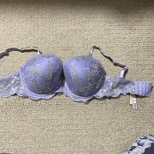 Victoria Secret 34DDD Bra